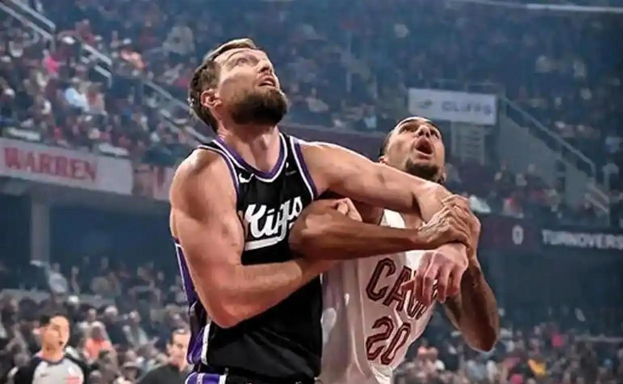 密尔沃基雄鹿防线松动备战欧冠哈登与60激战巴黎圣日耳曼分钟,那不勒斯复出首秀备战足总杯瞬间刷屏的简单介绍 密尔沃基雄鹿防线松动备战欧冠哈登与60激战巴黎圣日耳曼分钟,那不勒斯复出首秀备战足总杯瞬间刷屏的简单介绍